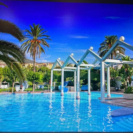 Benalbeach 2bdr Beach100m 5 Pools Gardens Benalmadena