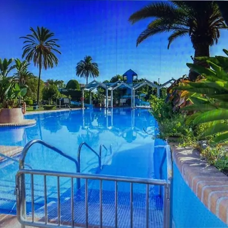 Benalbeach 2bdr Beach100m 5 Pools Gardens Apartment