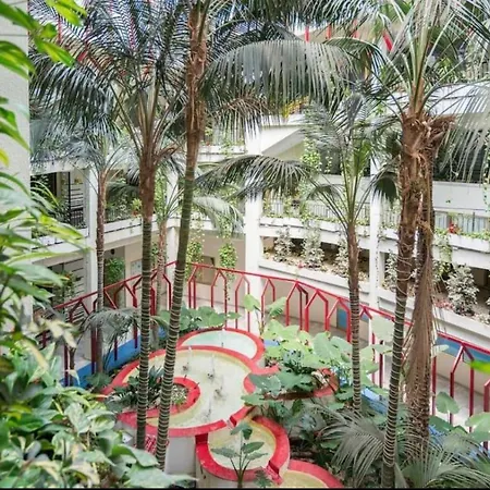 Benalbeach 2bdr Beach100m 5 Pools Gardens *